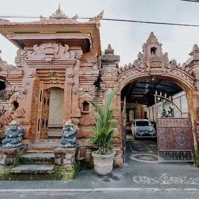 Umah Ananda *